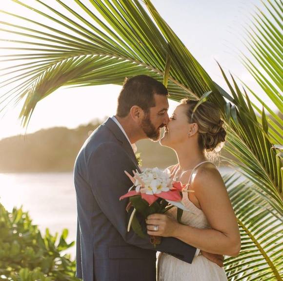 Meet your Posher, Laura - Picture 1 of 1